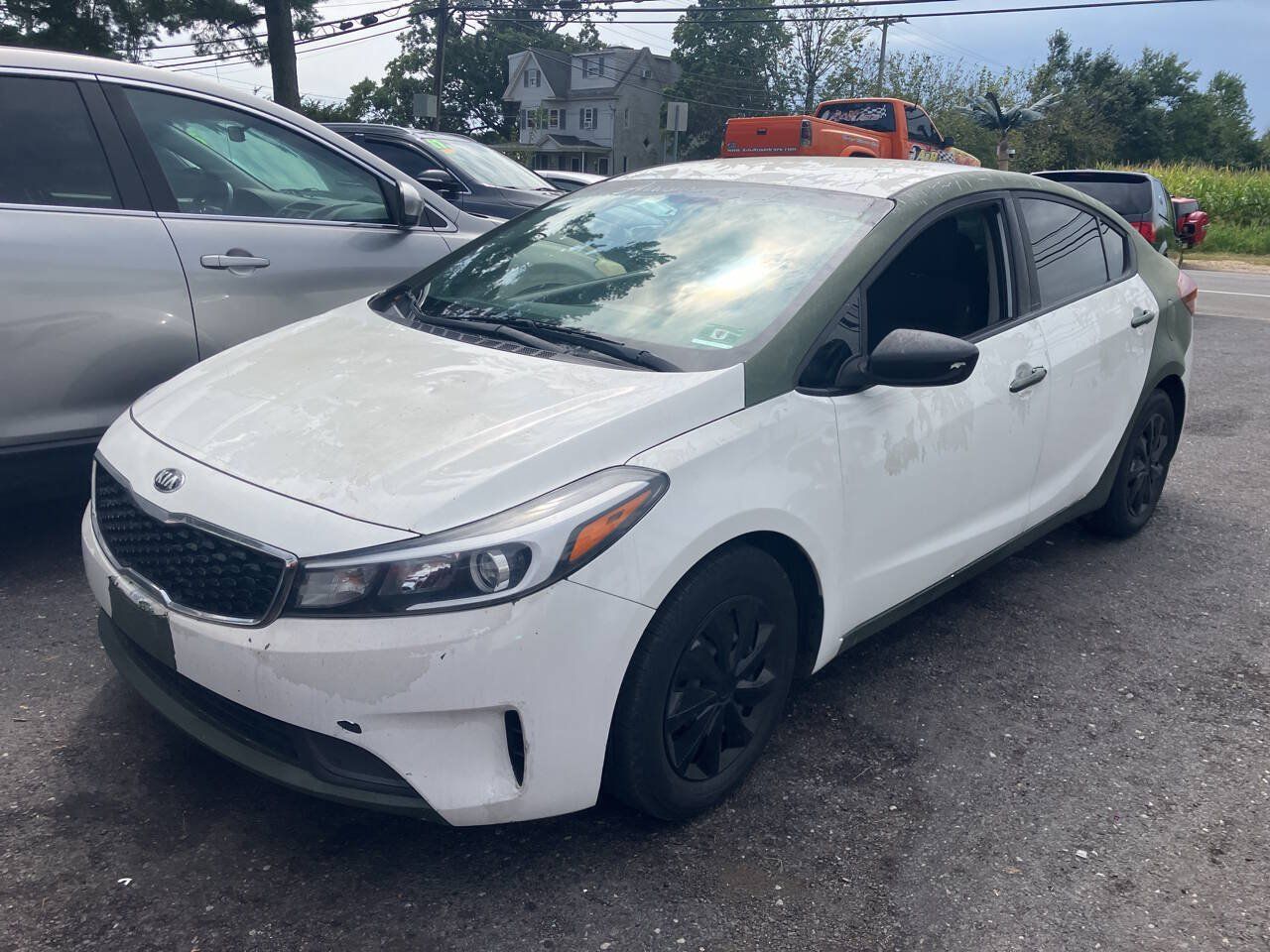 Used 2017 Kia Forte LX FWD image 2