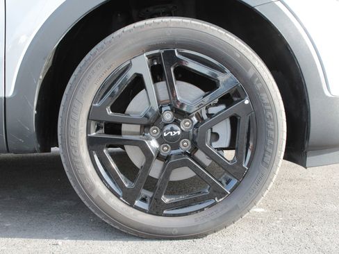 Used 2024 Kia Telluride EX X-Line image 31