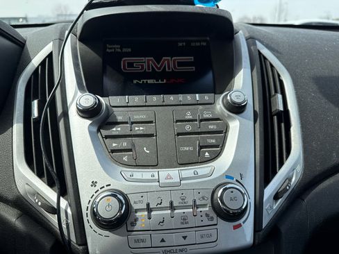 Used 2014 GMC Terrain SLT w/ Chrome Appearance Package image 11