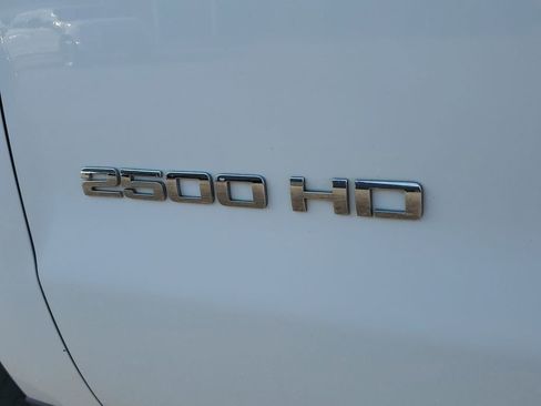 Used 2017 Chevrolet Silverado 2500 W/T w/ WT Convenience Package AWD/4WD image 7