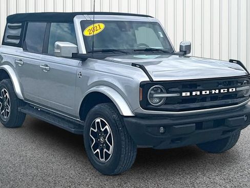 Used 2021 Ford Bronco Outer Banks AWD/4WD image 1