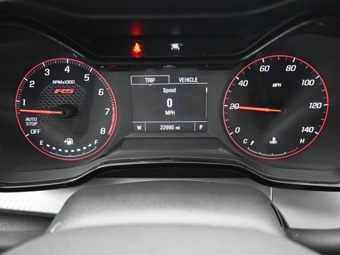 Used 2025 Chevrolet Trax RS w/ Sunroof Package FWD image 14