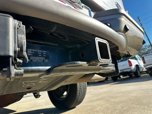 Used 2005 Ford Excursion Eddie Bauer image 81