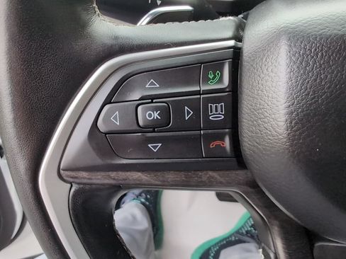 Used 2021 Jeep Grand Cherokee L Limited AWD/4WD image 19