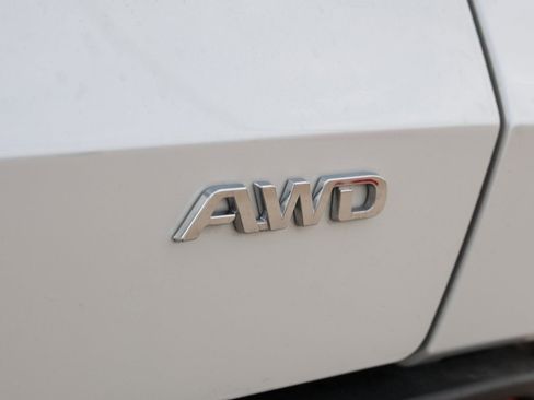 Used 2025 Toyota bZ4X XLE w/ Weather Package image 10