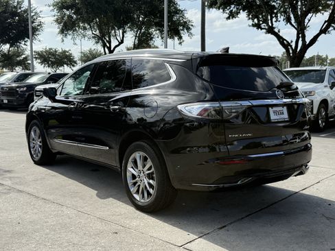 Used 2023 Buick Enclave Avenir w/ Avenir Technology Package FWD image 7