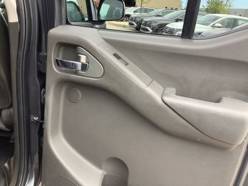 Used 2014 Nissan Frontier PRO-4X w/ Pro-4x Luxury Package AWD/4WD image 21