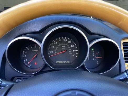 Used 2005 Lexus SC 430 Convertible RWD image 22