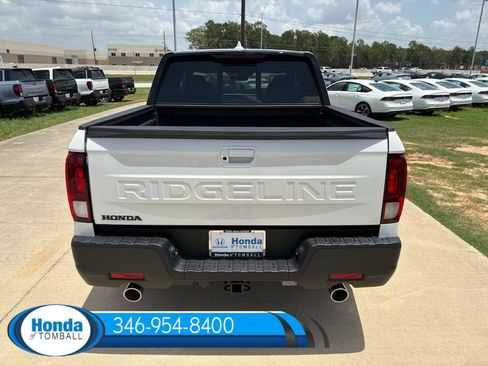 New 2026 Honda Ridgeline Black Edition image 5