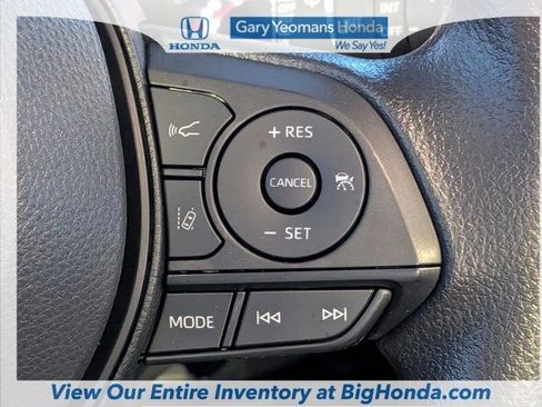 Used 2025 Toyota RAV4 XLE w/ Convenience Package FWD image 29