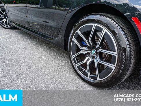 Used 2023 BMW 760i xDrive AWD/4WD image 15