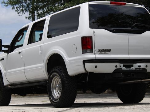 Used 2005 Ford Excursion Eddie Bauer AWD/4WD image 6