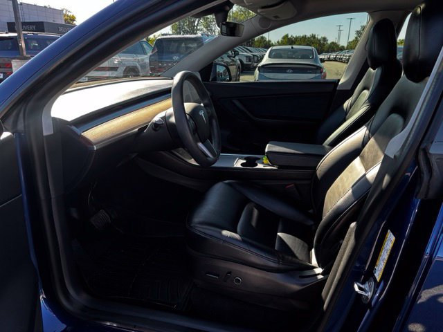 Used 2021 Tesla Model Y Long Range AWD/4WD image 11