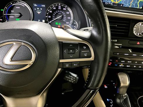 Used 2022 Lexus RX 450hL Luxury w/ Cold Area Package (CT) image 23