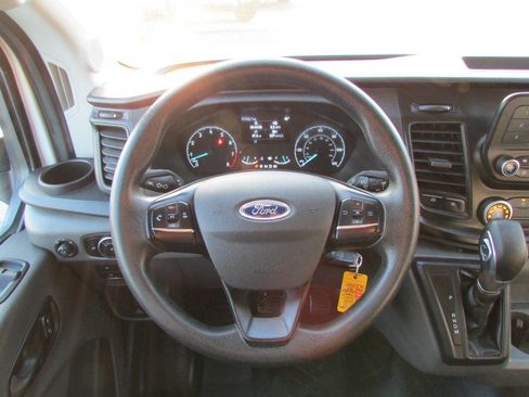 Used 2022 Ford Transit 250 Medium Roof image 18