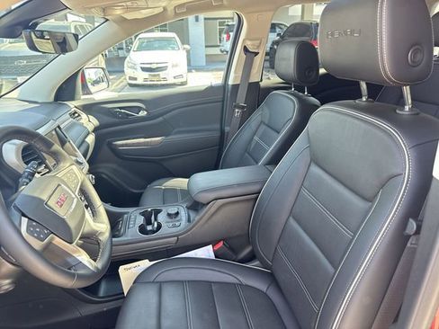 Used 2023 GMC Acadia Denali w/ Denali Ultimate Package AWD/4WD image 20