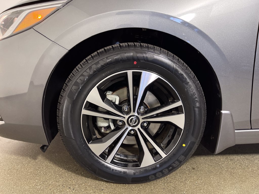 Used 2023 Nissan Sentra SV FWD image 11