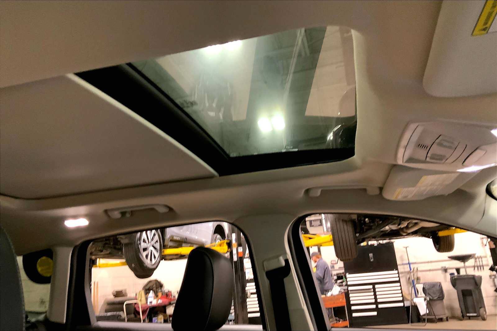 Used 2019 Ford Escape SEL AWD/4WD image 14