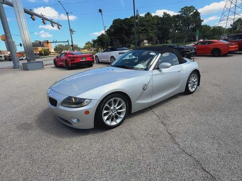 Used 2005 BMW Z4 2.5i RWD image 4