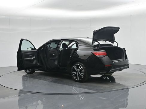 Used 2021 Nissan Sentra SR image 38