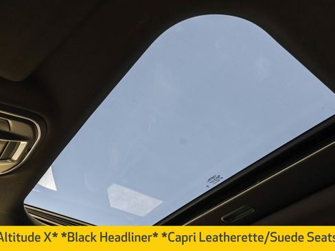 New 2025 Jeep Grand Cherokee Altitude image 7