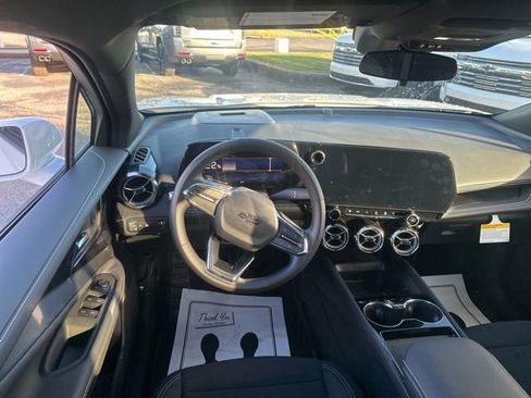 New 2026 Chevrolet Blazer EV LT image 27