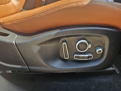 Used 2018 Jaguar F-PACE Portfolio image 35