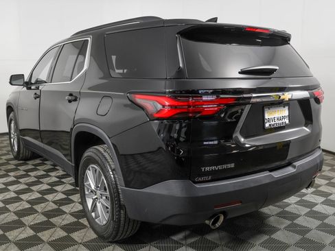 Used 2023 Chevrolet Traverse LT FWD image 17