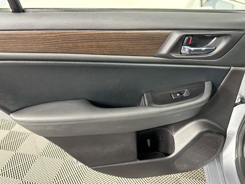 Used 2016 Subaru Legacy 2.5i Limited image 24