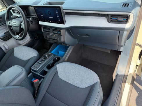 New 2025 Ford Maverick XLT w/ XLT Luxury Package image 18