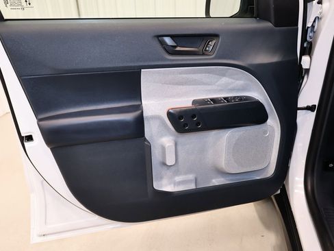 Certified 2023 Ford Maverick XLT image 12