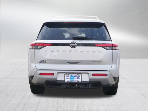 Used 2022 Nissan Pathfinder Platinum w/ Cargo Package image 6