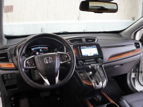 Used 2018 Honda CR-V Touring image 11