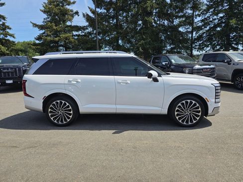Used 2026 Hyundai Palisade Calligraphy AWD/4WD image 6