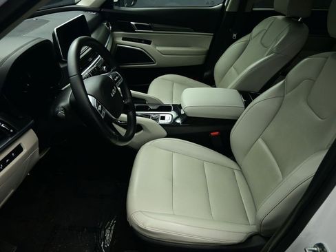 Used 2022 Kia Telluride S image 21