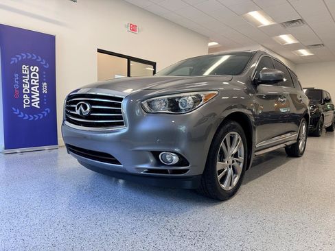 Used 2015 INFINITI QX60 Luxe w/ Deluxe Touring Package AWD/4WD image 3
