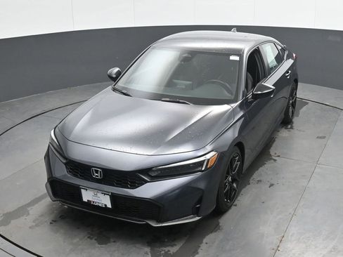 Used 2025 Honda Civic Sport image 27