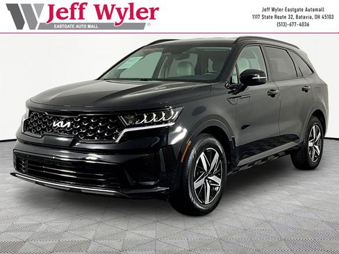 Used 2023 Kia Sorento S FWD image 1