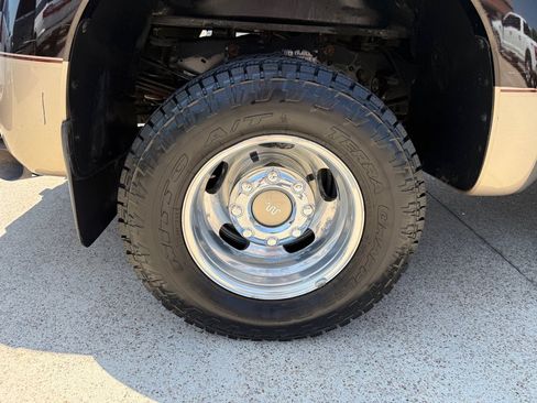 Used 2013 Ford F350 King Ranch w/ FX4 Off Road Pkg AWD/4WD image 15