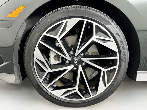 Used 2023 Hyundai Ioniq 6 SEL AWD/4WD image 11