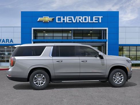 New 2026 Chevrolet Suburban LS RWD image 5