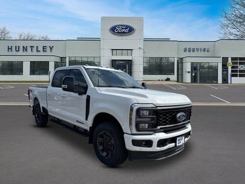 Certified 2024 Ford F250 Lariat w/ Lariat Ultimate Package AWD/4WD image 4