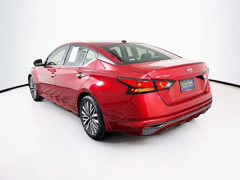 Used 2024 Nissan Altima 2.5 SV image 5