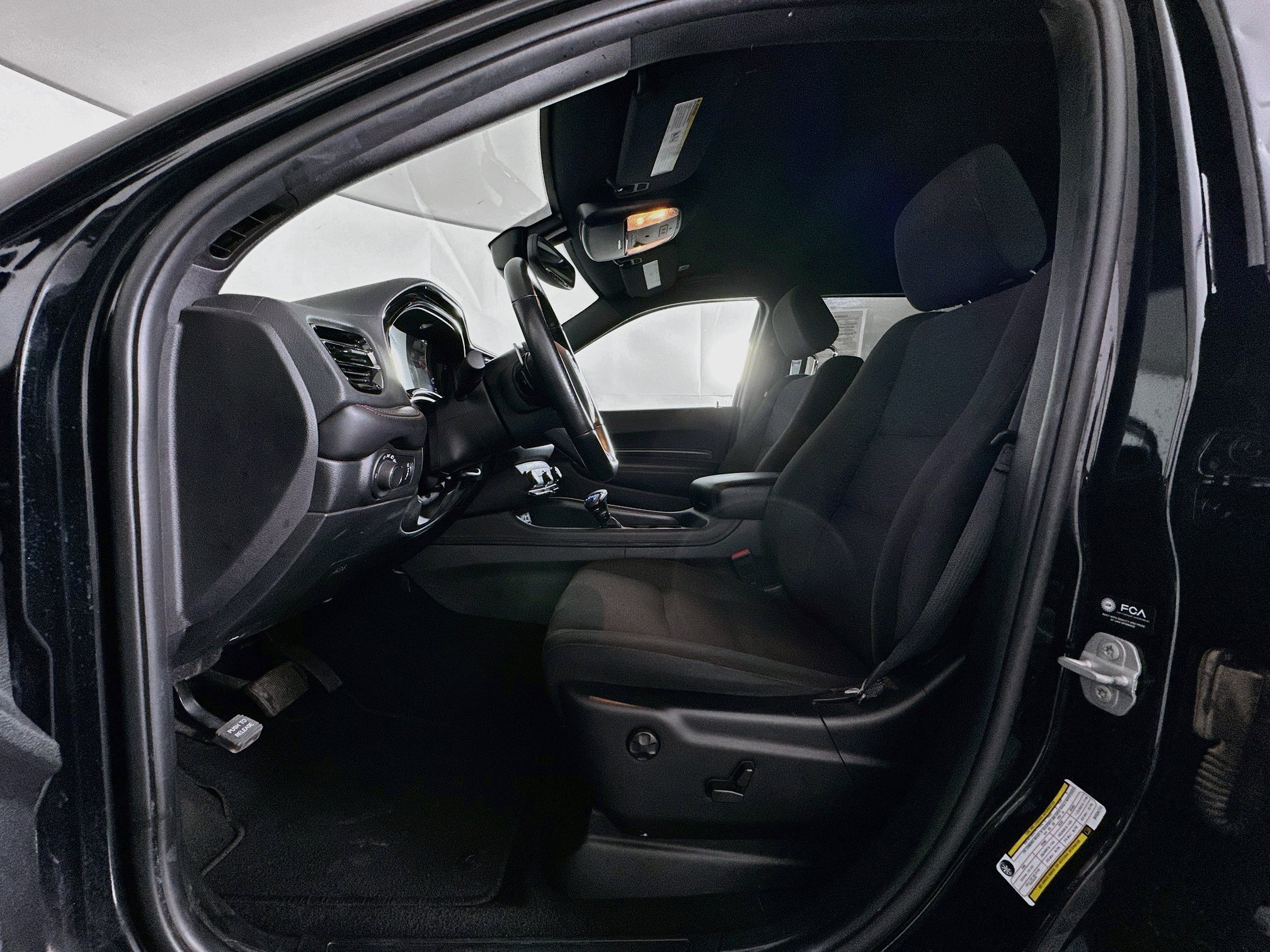 Used 2025 Dodge Durango GT RWD image 13