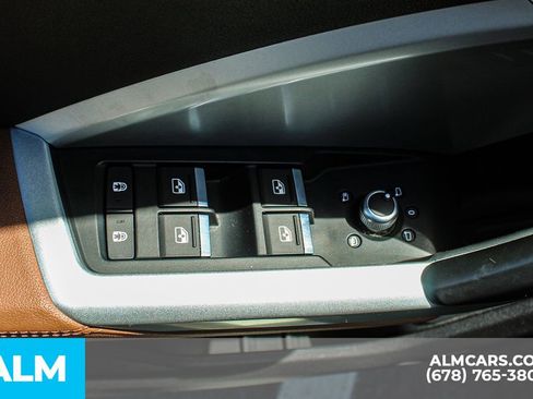 Used 2022 Audi Q3 2.0T Premium w/ Convenience Package image 40