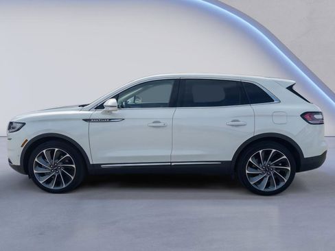 Used 2023 Lincoln Nautilus Reserve w/ Equipment Group 202A image 2