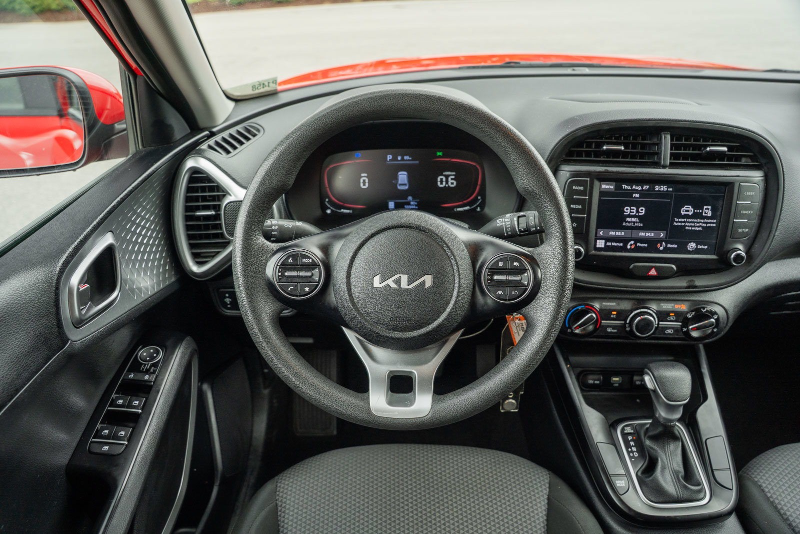 Used 2023 Kia Soul LX w/ Option Group 015 FWD image 27