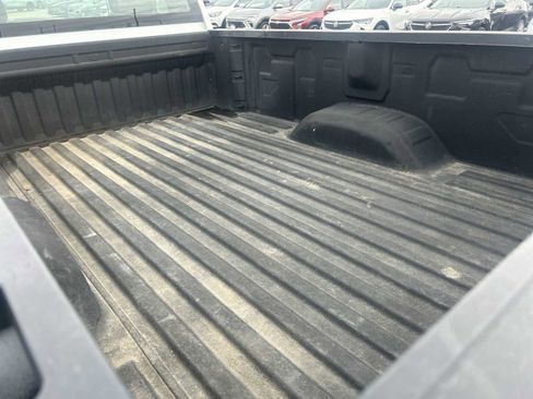 Used 2022 GMC Sierra 2500 Pro w/ Fleet Convenience Package RWD image 11