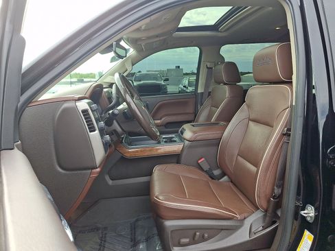 Used 2018 Chevrolet Silverado 1500 High Country AWD/4WD image 13