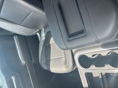 Used 2019 GMC Sierra 1500 SLT w/ SLT Premium Plus Package RWD image 13